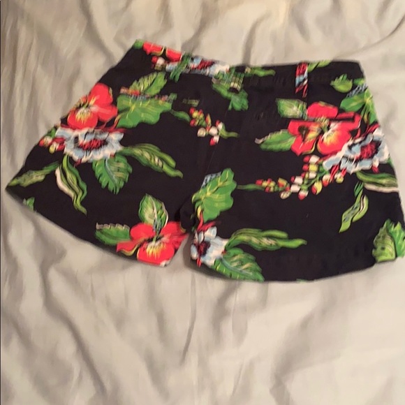 Polo floral shorts - Picture 2 of 3